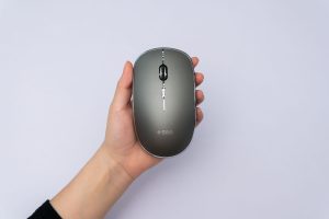 chuột laptop nhảy lung tung