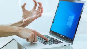 kết nối chuột có dây với laptop